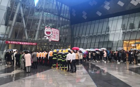 温情守护丨筑起天骄式“防火墙”