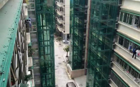 88级台阶不再是座“山”——北京老旧小区加装电梯调查