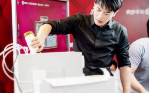 对辛巴辛有志事件的看法：主动知错就改值得肯定