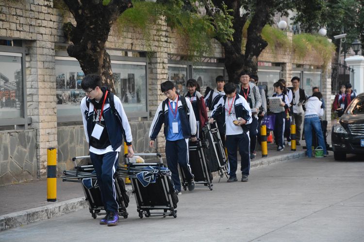 2021年深圳市盐港中学美术班招生宣传