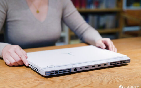 标压i7-12700H+140W满功耗RTX 3060，一台可以媲美PC的游戏本到底有多香？联想拯救者Y9000P告诉你答案！