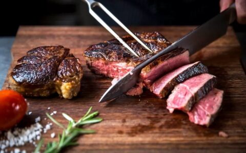 关于一块顶级干式熟成牛排的故事