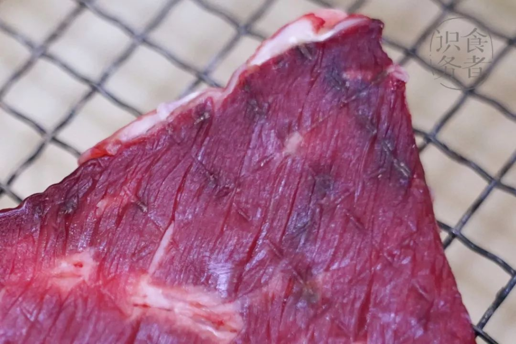 如何在家里用冰箱制作出干式熟成牛排